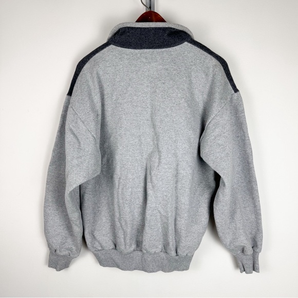 Vintage Vancouver Aquarium Sweater - Picture 4 of 8